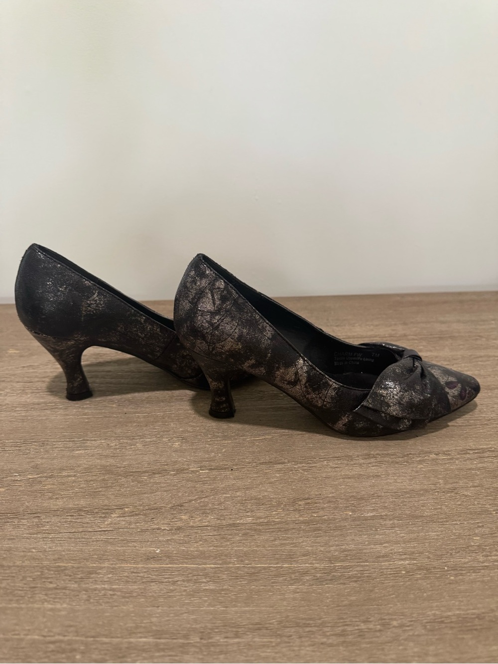 Bellini Metallic Black and Silver Knot-Toe Low Heels
